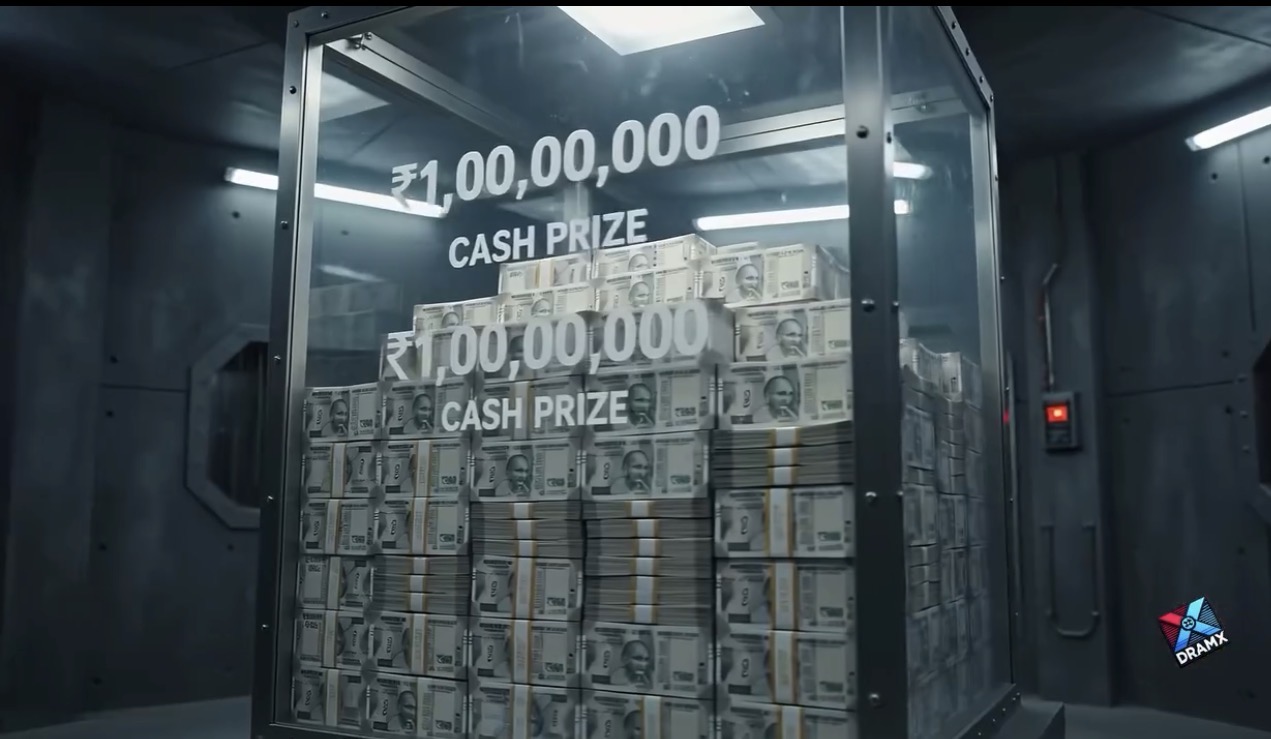 Glass vault filled with ₹500 notes